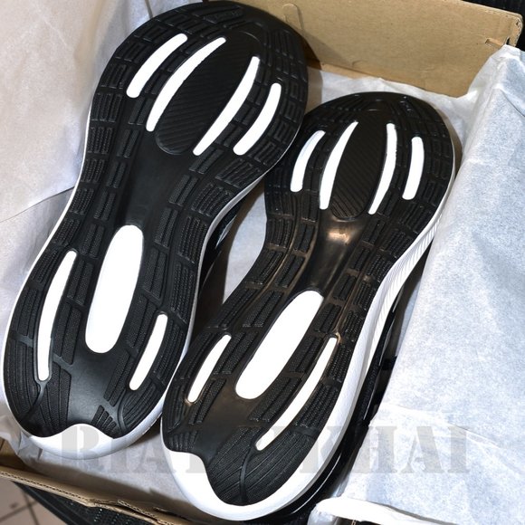 BLACK/ wHITE Runfalcon 3 Cloudfoam Low Running Shoes - Picture 3 of 3